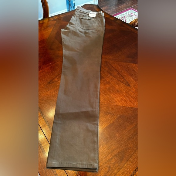 Moschino  Couture Olive trousers. - Picture 7 of 12